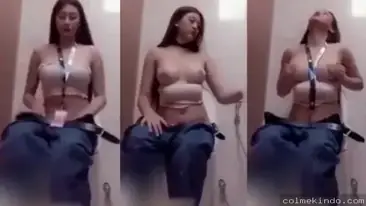 Baby Ica Agresif Bikin Pasangan Merintih Kepuasan