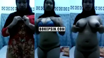 Bokep Jilbab Tante Bohay Dihajar Sampai Banjir